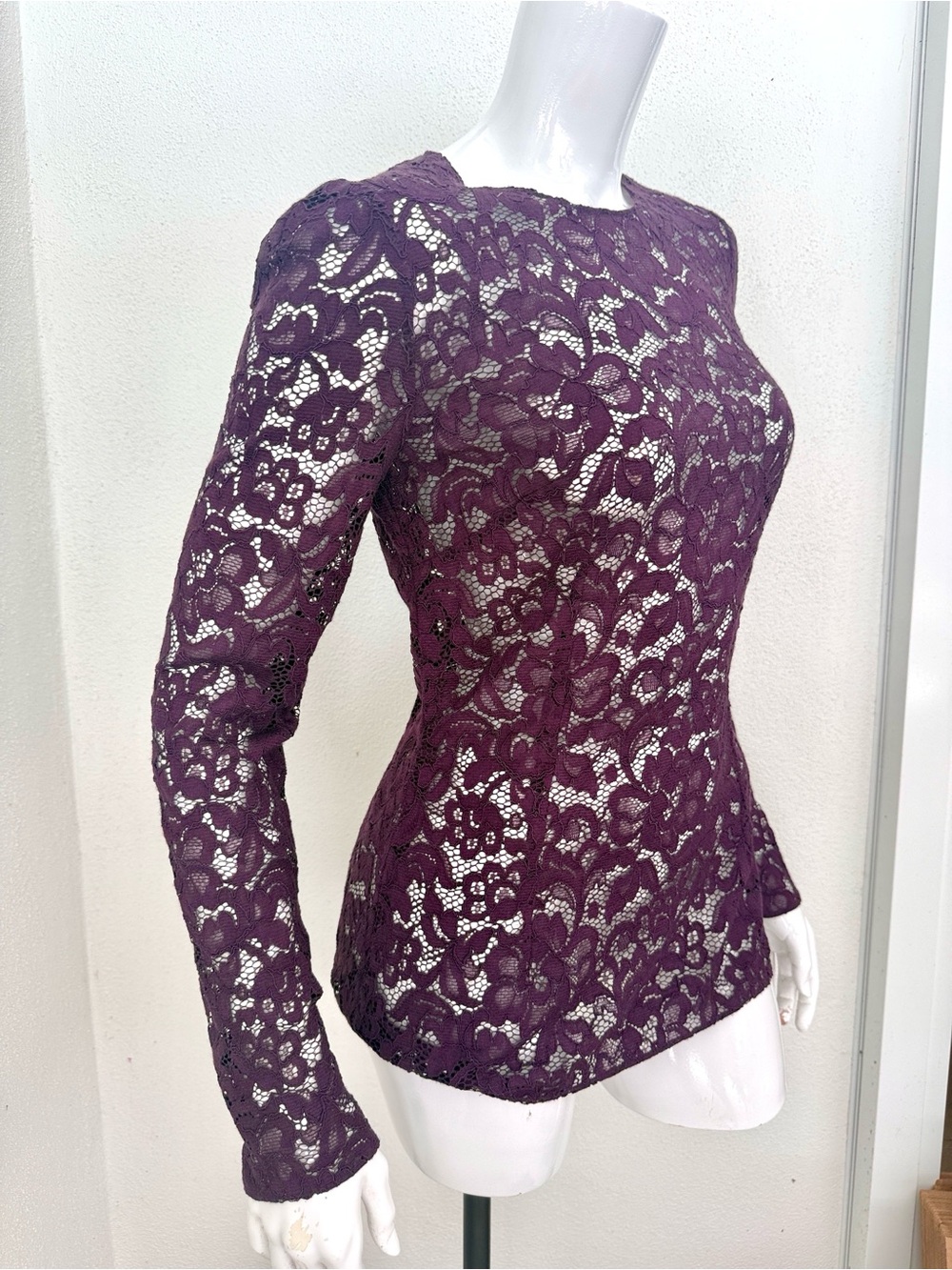 Dolce & Gabbana Sheer Purple Lace Long Sleeve Top Blouse - Italy IT 40 Flawless
